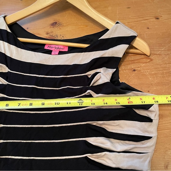 Betsy Johnson Striped Ruched Bodycon Dress Lined Black And Tan Women’s Size 14 - Picture 5 of 7